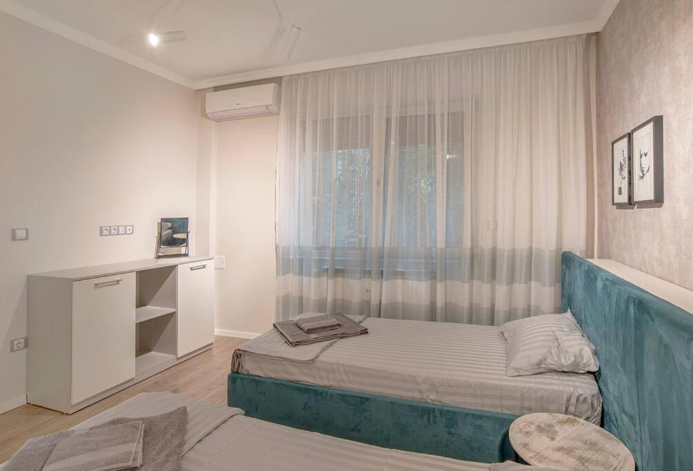 Tina'S 2 Bedroom Top Central Apartment Sofia Exterior photo